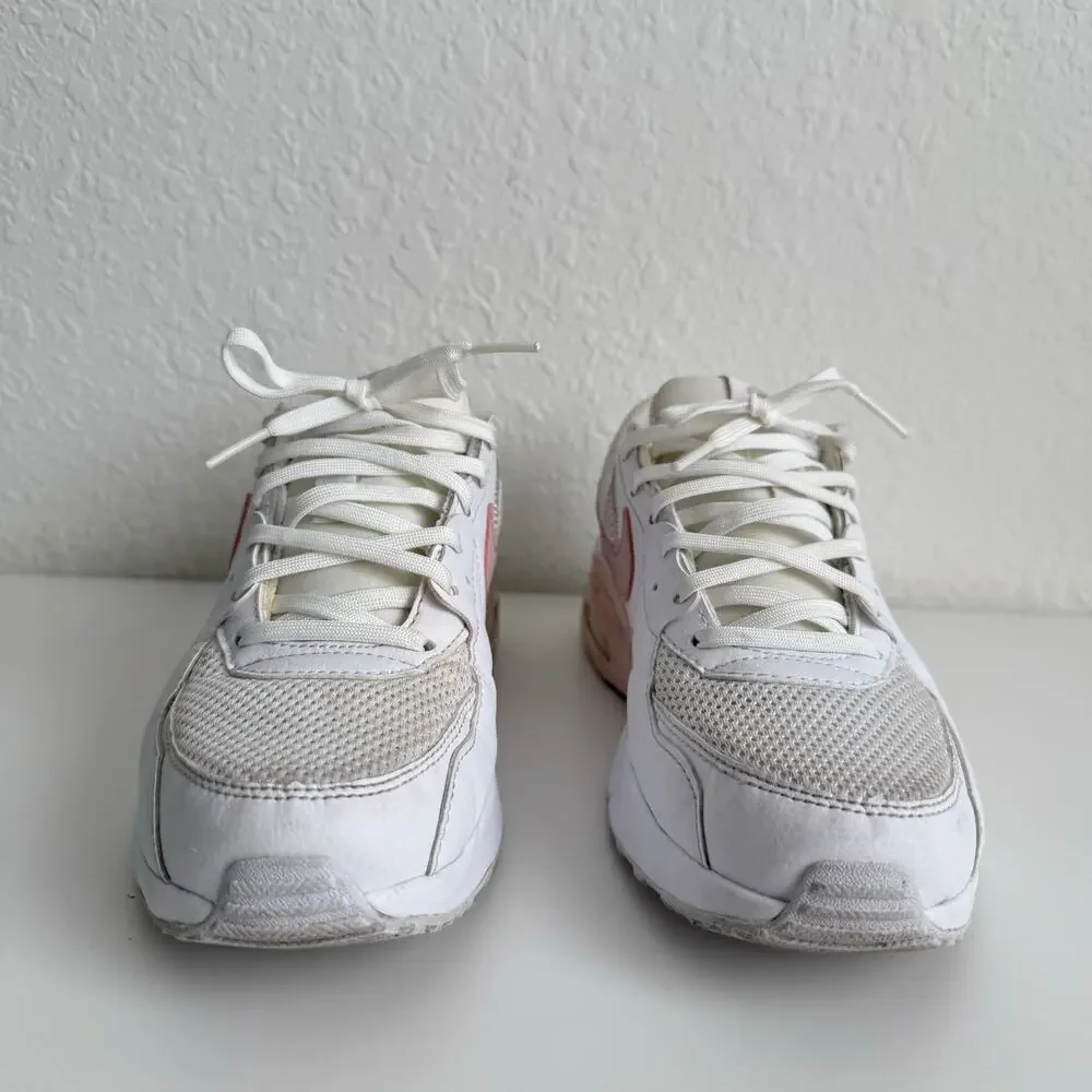 Nike White and Light Pink Air Max Women's Athletic Shoes